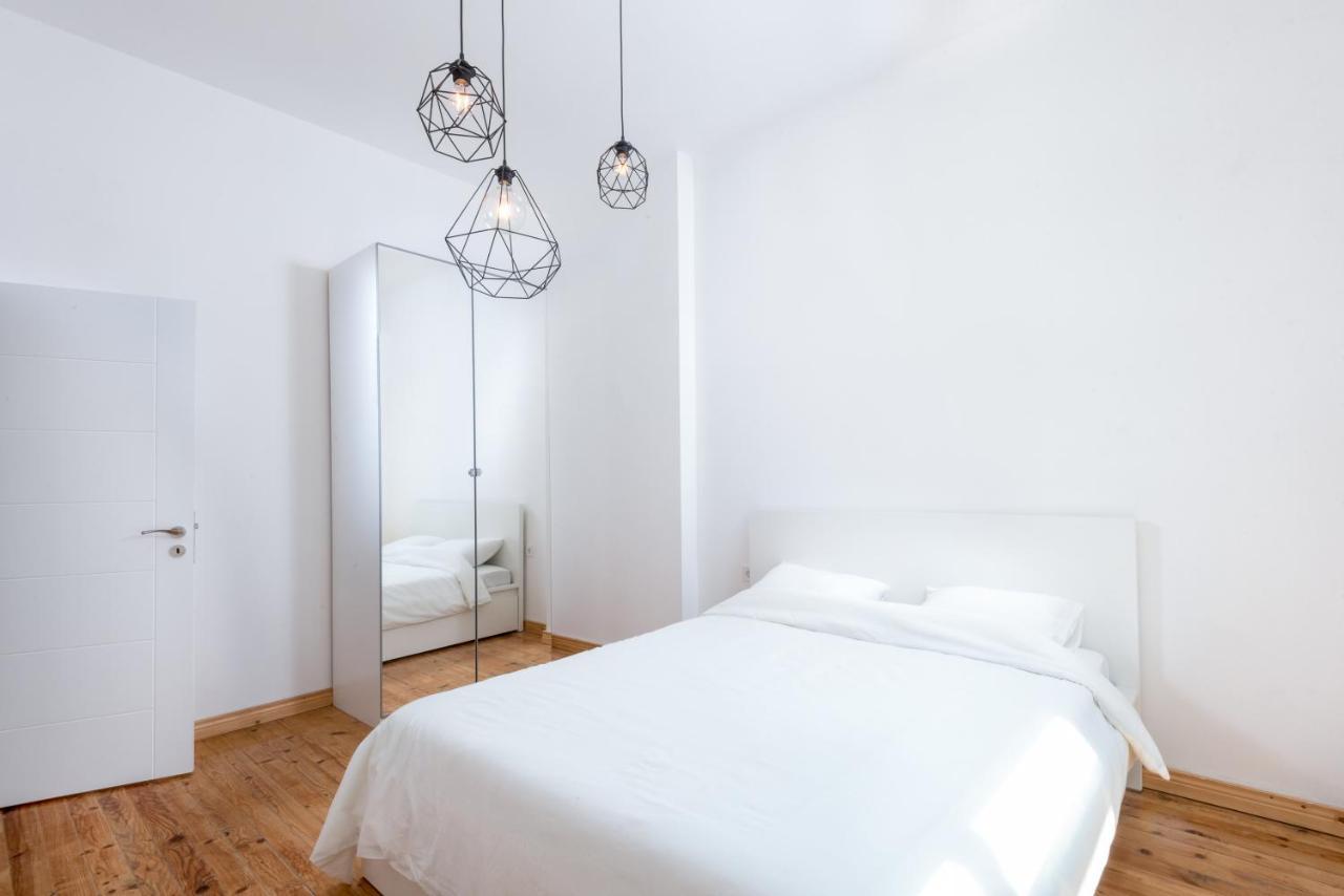 The White Apartment - Bogoridi Main Street Μπουργκάς Εξωτερικό φωτογραφία
